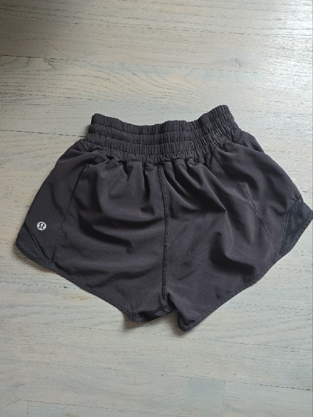 lululemon athletica Black Women’s Athletic Shorts - Picture 2 of 3